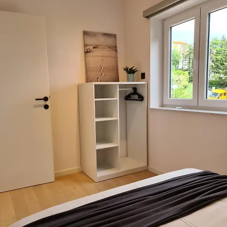 Superior Luxury 4 Stars Vorgesetzter 4 Sterne 150m To Sea, To Sandy And Pebble Apartment