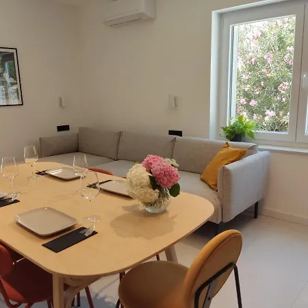 Apartment Superior Luxury 4 Stars Vorgesetzter 4 Sterne 150m To Sea, To Sandy And Pebble *