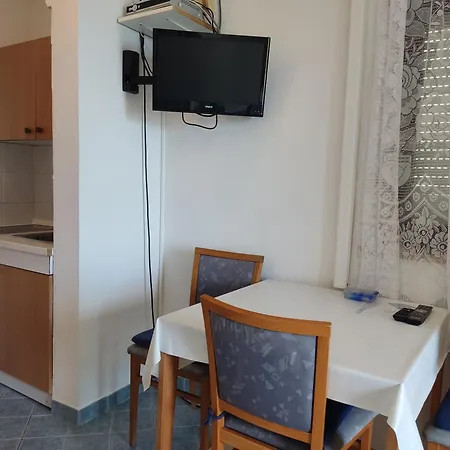 Superior Luxury 4 Stars Vorgesetzter 4 Sterne And Comfortable 3 Stars 150m To Sea, To Sandy And Pebble * Crikvenica