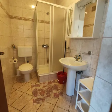 Superior Luxury 4 Stars Vorgesetzter 4 Sterne And Comfortable 3 Stars 150m To Sea, To Sandy And Pebble * Crikvenica