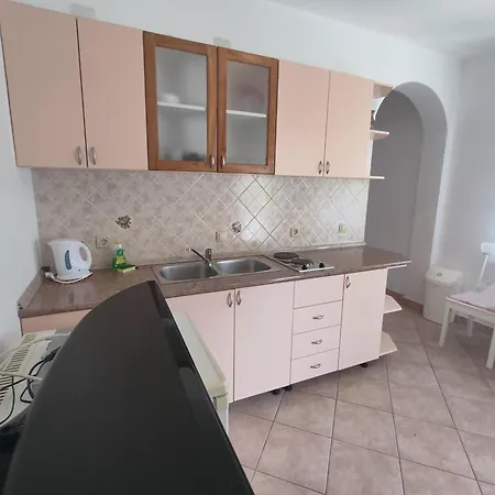 Superior Luxury 4 Stars Vorgesetzter 4 Sterne And Comfortable 3 Stars 150m To Sea, To Sandy And Pebble Appartement Crikvenica
