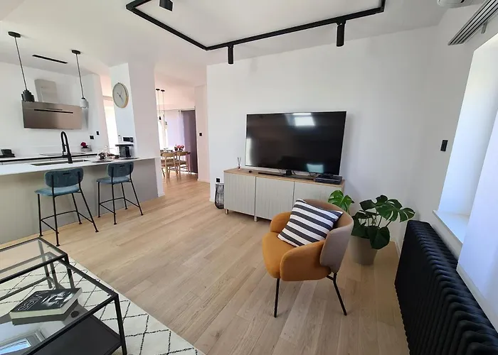 Superior Luxury 4 Stars Vorgesetzter 4 Sterne Apartments&comfortable 3 Stars 150m To Sea, To Sandy&pebble Apartment *