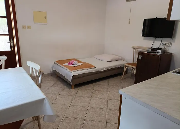 Superior Luxury 4 Stars Vorgesetzter 4 Sterne Apartments&comfortable 3 Stars 150m To Sea, To Sandy&pebble Apartment
