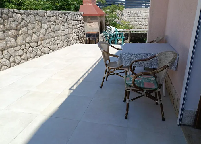 Superior Luxury 4 Stars Vorgesetzter 4 Sterne Apartments&comfortable 3 Stars 150m To Sea, To Sandy&pebble Apartment *