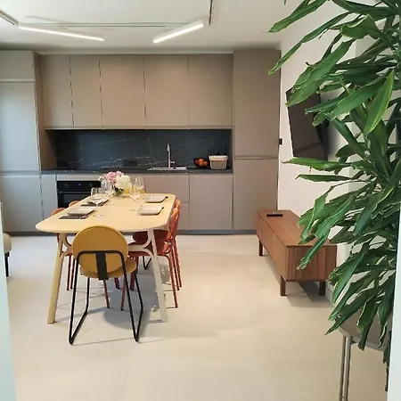 Cheapest Luxury 4 Stars, Vorgesetzter 4 Sterne Apartments, 3 Ac, 2 Wc And Comfortable 3 Stars 150m To Sea, To Sandy And Pebble 아파트 *