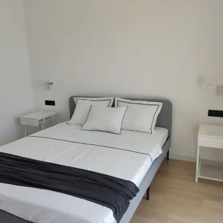 Cheapest Luxury 4 Stars, Vorgesetzter 4 Sterne Apartments, 3 Ac, 2 Wc And Comfortable 3 Stars 150m To Sea, To Sandy And Pebble 아파트 크리크베니카