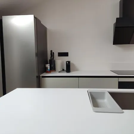 Cheapest Luxury 4 Stars, Vorgesetzter 4 Sterne Apartments, 3 Ac, 2 Wc And Comfortable 3 Stars 150m To Sea, To Sandy And Pebble