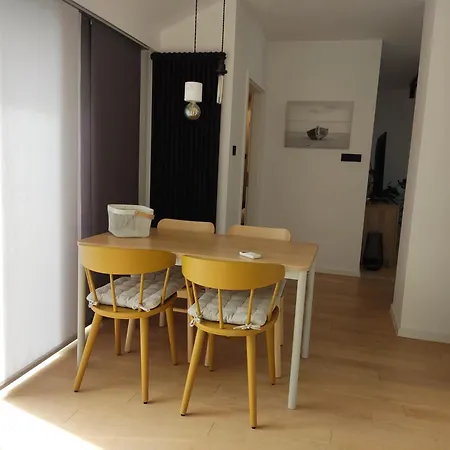 Cheapest Luxury 4 Stars, Vorgesetzter 4 Sterne Apartments, 3 Ac, 2 Wc And Comfortable 3 Stars 150m To Sea, To Sandy And Pebble *