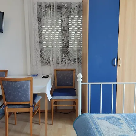 Cheapest Luxury 4 Stars, Vorgesetzter 4 Sterne Apartments, 3 Ac, 2 Wc And Comfortable 3 Stars 150m To Sea, To Sandy And Pebble *