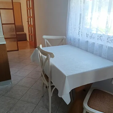 Cheapest Luxury 4 Stars, Vorgesetzter 4 Sterne Apartments, 3 Ac, 2 Wc And Comfortable 3 Stars 150m To Sea, To Sandy And Pebble *