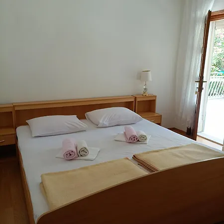 Cheapest Luxury 4 Stars, Vorgesetzter 4 Sterne Apartments, 3 Ac, 2 Wc And Comfortable 3 Stars 150m To Sea, To Sandy And Pebble Lejlighed Crikvenica