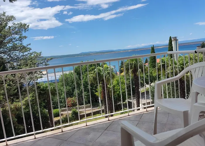 Superior Luxury 4 Stars Vorgesetzter 4 Sterne And Comfortable 3 Stars 150m To Sea, To Sandy And Pebble Crikvenica