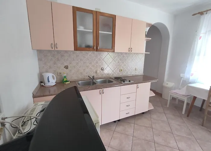Superior Luxury 4 Stars Vorgesetzter 4 Sterne And Comfortable 3 Stars 150m To Sea, To Sandy And Pebble Apartment Crikvenica