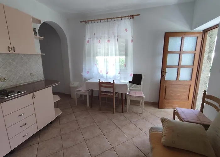 Superior Luxury 4 Stars Vorgesetzter 4 Sterne And Comfortable 3 Stars 150m To Sea, To Sandy And Pebble Crikvenica